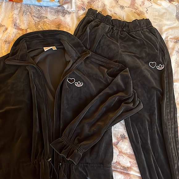 adidas Pants & Jumpsuits Adidas Velvet Tracksuit Set Heart Design